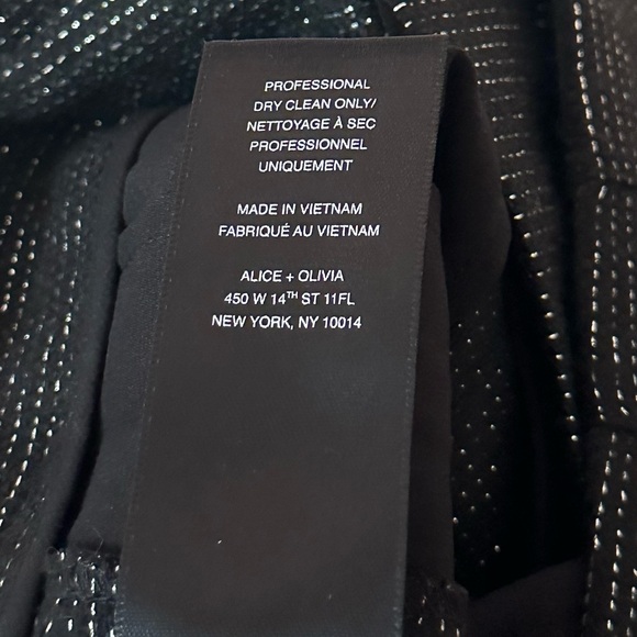 ALICE + OLIVIA BLACK SHORTS SIZE 2 - Picture 5 of 6